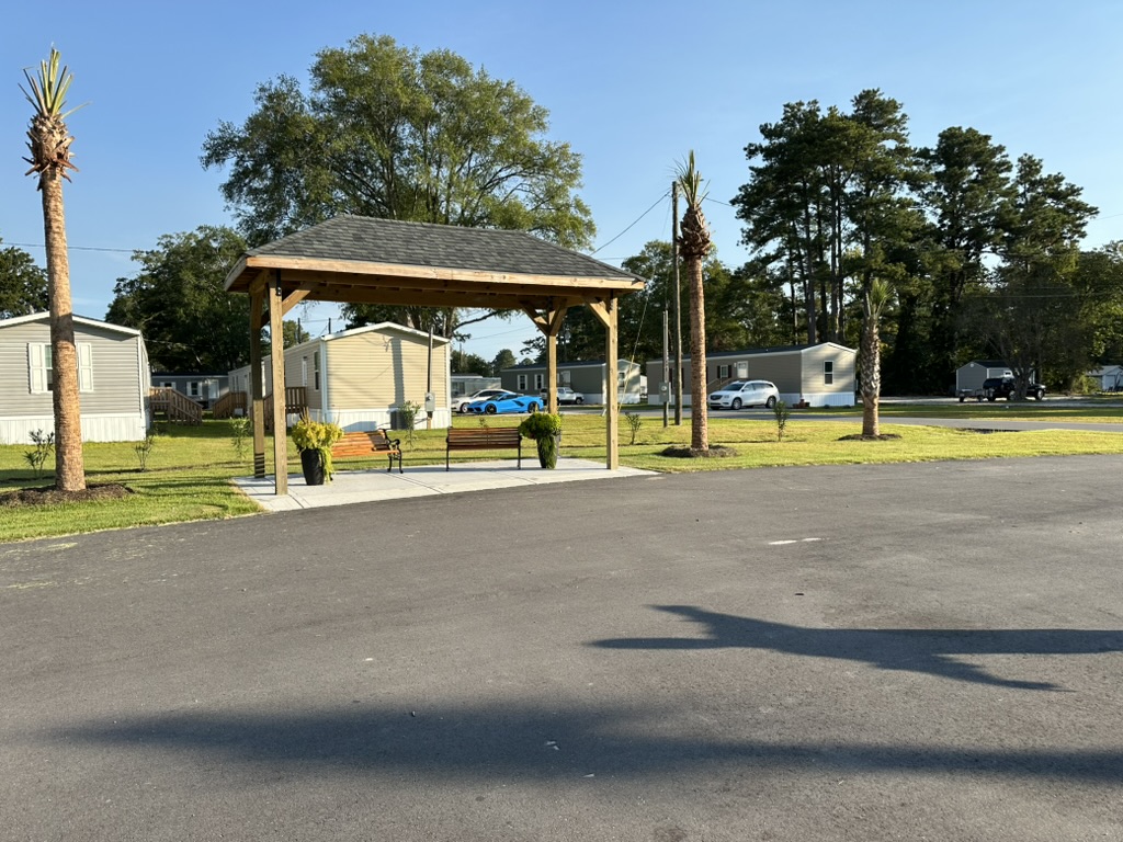 Common-area pavilion and seating